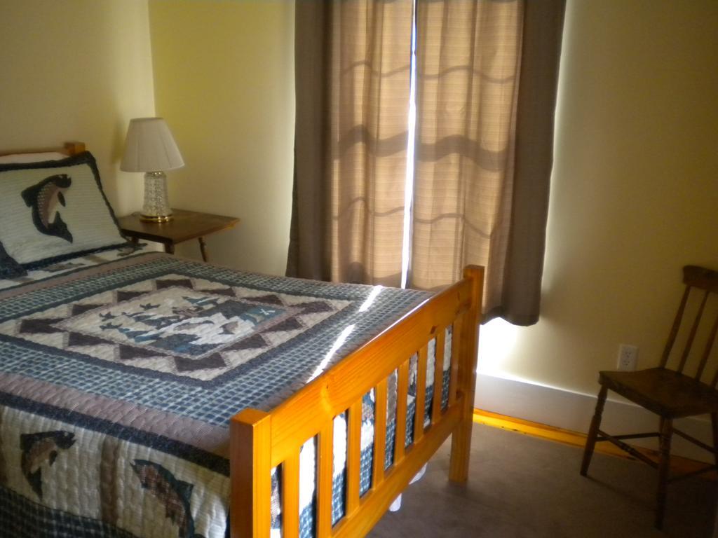 The Sterling Inn Caratunk エクステリア 写真