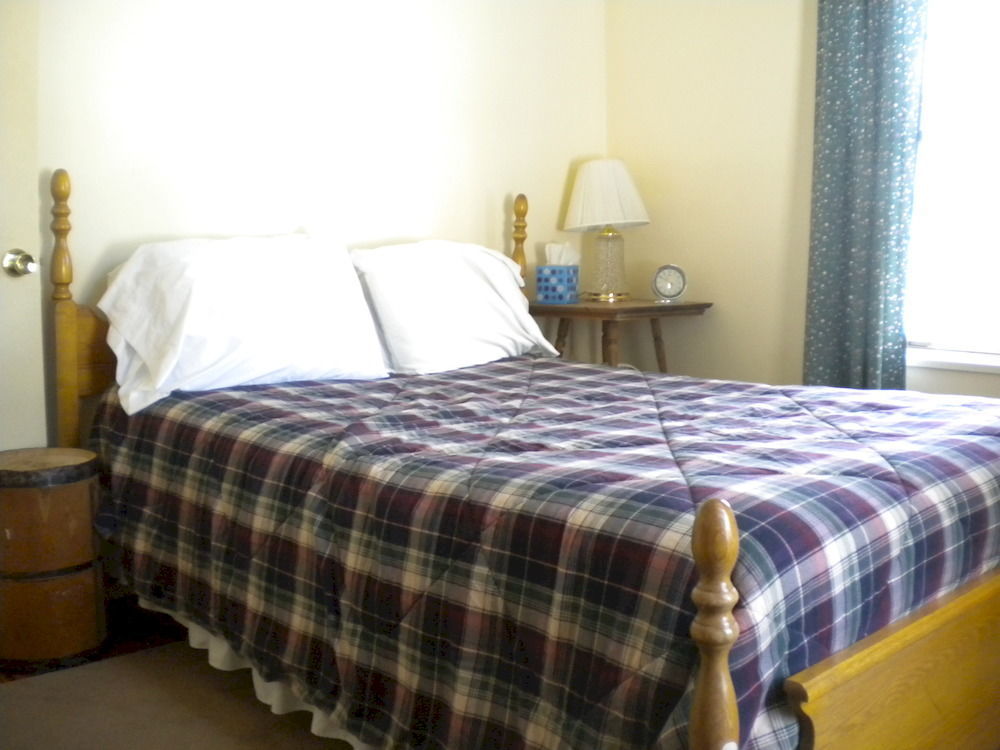 The Sterling Inn Caratunk エクステリア 写真